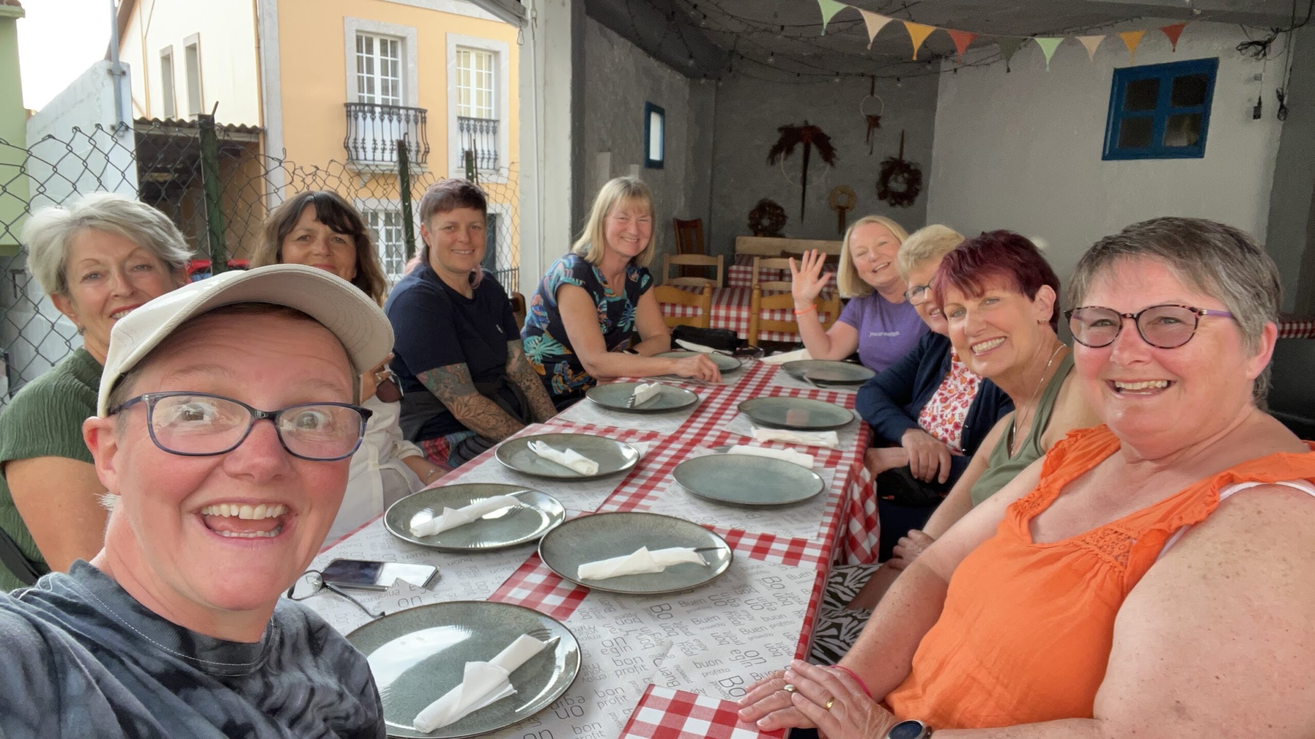 group meal in Mino, camino ingles